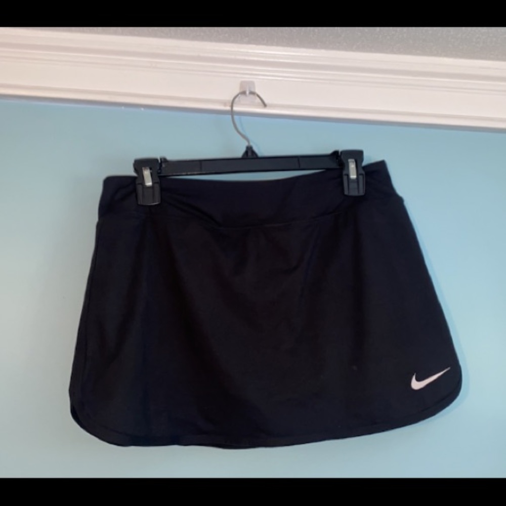 Women’s Nike Tennis skirt